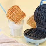 Mini Pancake Maker Kawaii und Backmischung 260g