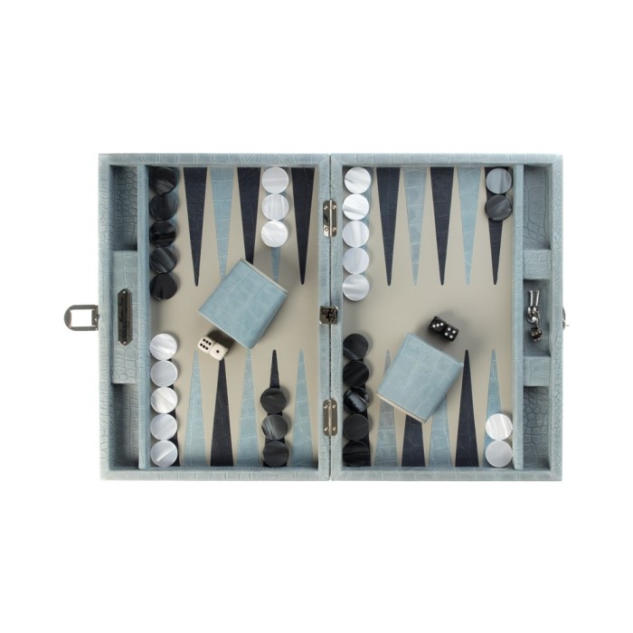 Cofanetto backgammon medio Hector Saxe in pelle stampa alligatore celeste con pedine madreperla
